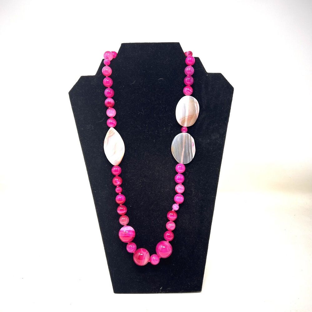 Fuchsia Necklace  Costume Jewelry  29" Glass Beads‎  Agate Pink Vintage